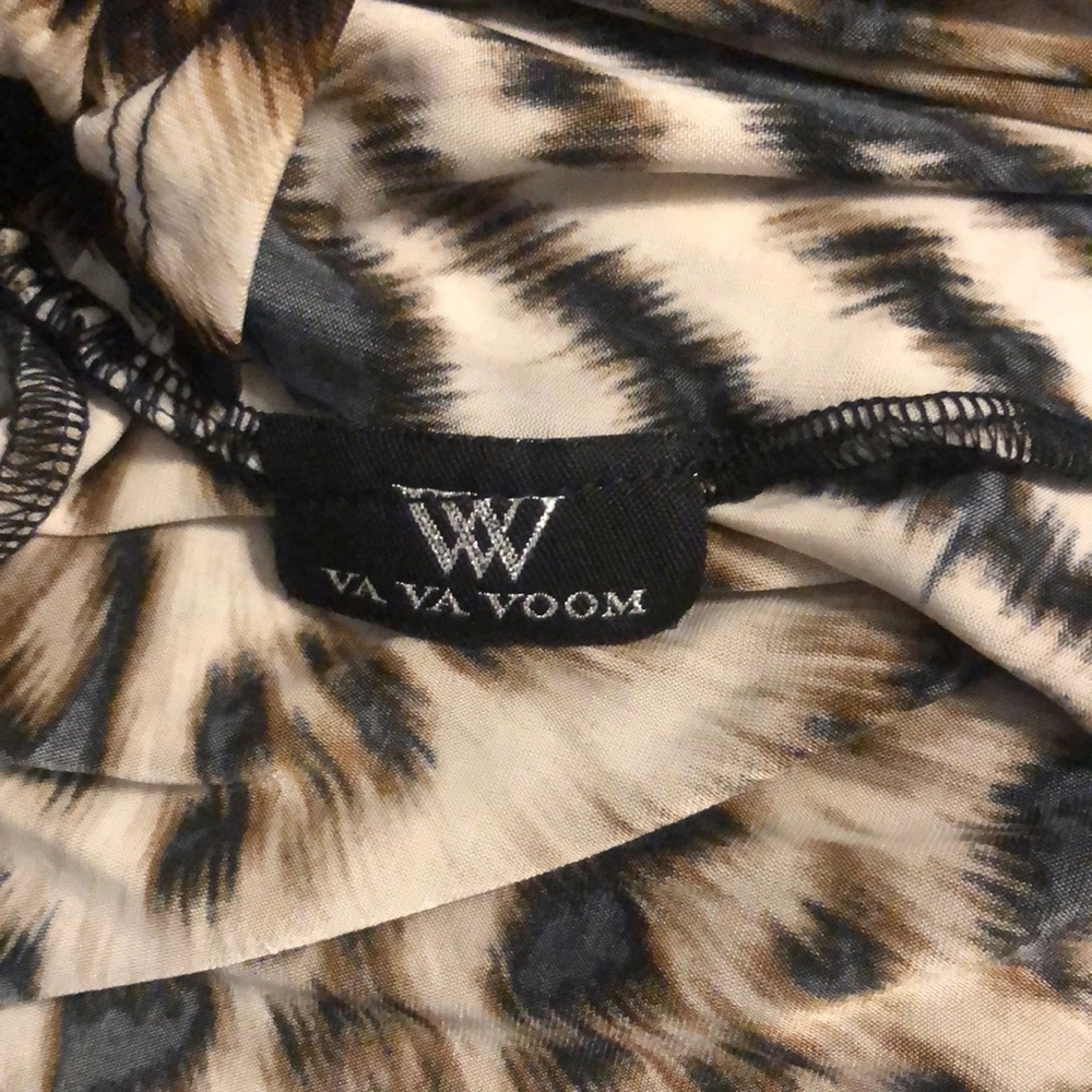 Beautiful Long dress animal print.